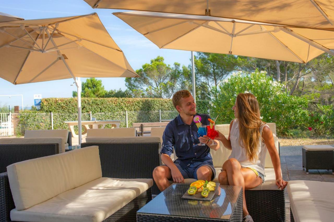Vtf Le Castelet Hotell Saint Aygulf Eksteriør bilde